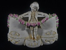 FIGURINE / JARDINIERE BISCUIT