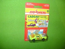 MAJORETTE SATANAS ET DIABOLO