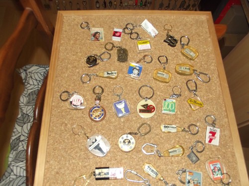 Tes rare lot porte clefs - rare,