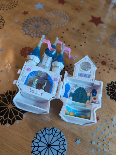Polly pocket castle - polly,