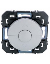 Poussoir pour commande volets