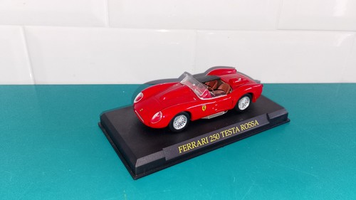 2501262 voiture ixo - 2501262, 1/43