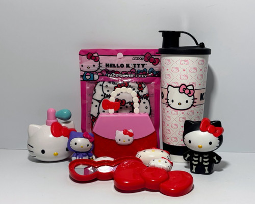 Hello kitty tupperware - hello,