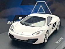 Modèle Réduit AutoArt 56009 McLaren 12C MP4-12C 2011 - Blanc - Échelle 1/43