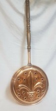 Antique Copper Basin Heater Representing a Fleur de Lys 