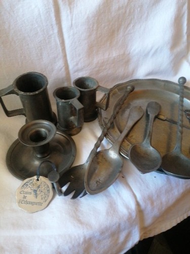 Lot anciens étains dont - , 2