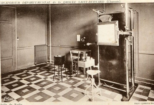 Touverac salle radio au - salle,