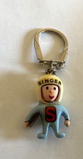 Singer man keychain - sewing machine - vintage keychain - R5
