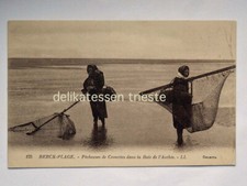 BERCK Plage Pecheuses Shrimp Baie de l'Authie FRANCE France postcard old postcard