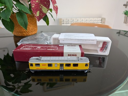 Rare yellow rhb - 1266, 151