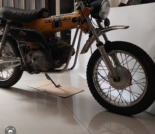 Honda st90 migty - dax, front