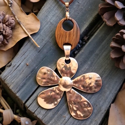 Collier création grande - , fleur
