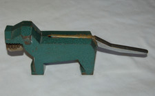 Ancien casse noix en fer en