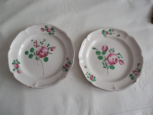 Anciennes assiettes en - 2,