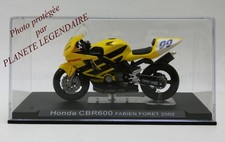 Miniature MotoGP Motorcycle Honda CBR600 Fabien Foret 2002 1/24th Scale