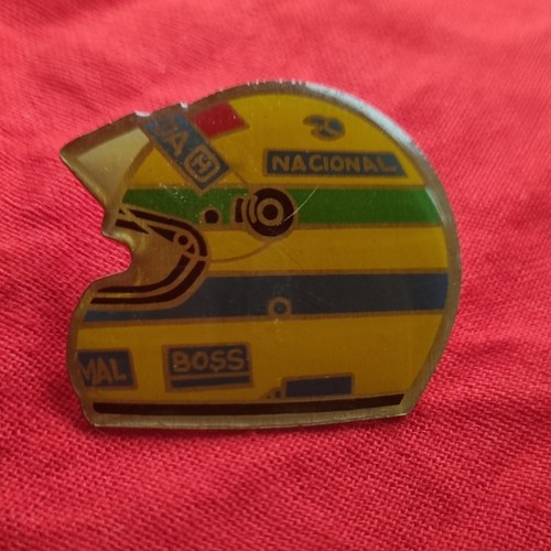 Pin collection casque - pin's,