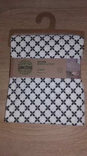 Nappe ronde neuve - , "sincère"