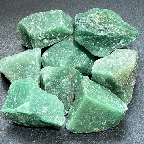 Large green quartz crystal - green,