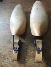 Paires D'anciens embauchoirs