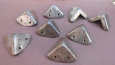 8 anciens angles métalliques pour valises / Coffres / Malles / Boîtes