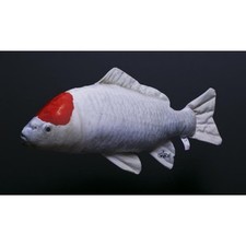 COUSSIN PELUCHE POISSON CARPE KOI TETE ROUGE 60 CM Alciumpeche