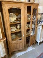 VITRINE PROVENÇALE  LOUIS XV NOYER  DECAPEE BRUT 4 ETAGERES