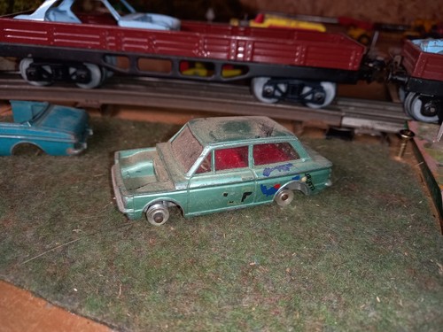 Dinky toys anglaise hillman - dinky,