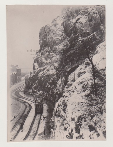 Tram passe par homme - passe, de