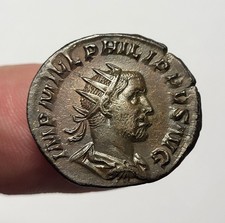 #143-1 ~ Philippe Ier -