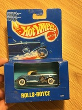 R335 HotWheels Mattel Rolls