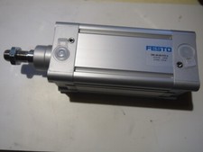 Vérin pneumatique  FESTO DNC