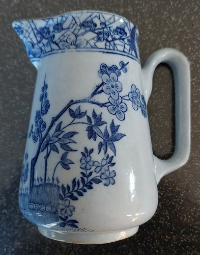 Petit pichet pot lait - petit, à