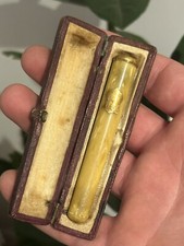 Smoke Cigarette & Gold & XIX