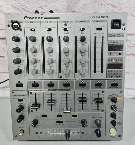 Pioneer djm 600 - pioneer, professional