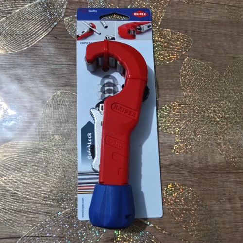 Coupe tubes pour - pour,