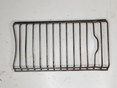 Grille échappement de - grille,