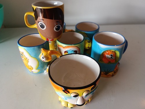 Ensemble céramique mugs - , et