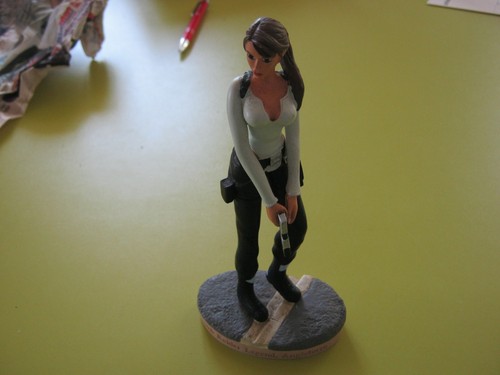 Figurine lara croft tomb - croft,
