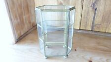 Vitrine miniature hexagonale ancienne verre et laiton