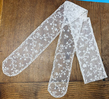 DENTELLE ANCIENNE PAIRE DE