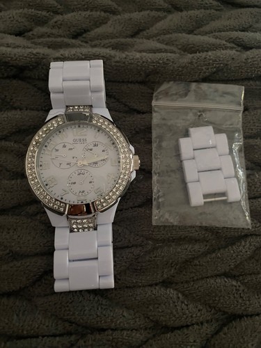 Montre guess pierres et - montre,