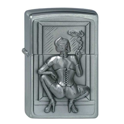 Briquet zippo femme fumant - fumant, une