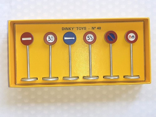 Dinky toys atlas 6 panneaux - toys,