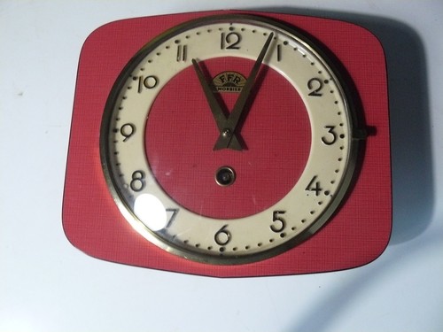 Magnifique pendule murale - pendule,