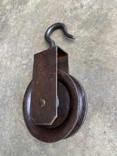 Ancienne  poulie en fer et fonte 22 cm