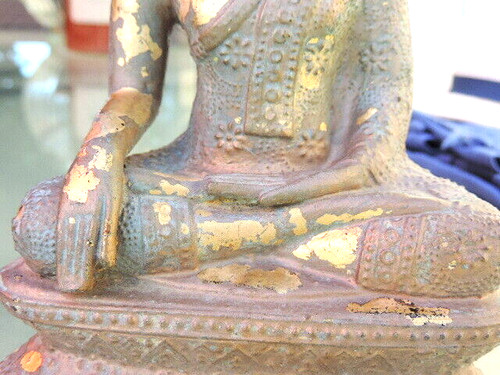 Antique buddha figure - ⭐️,