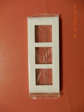 plaque  triple vertical