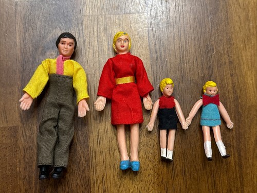 Lundby dollhouse family 4 - lundby,