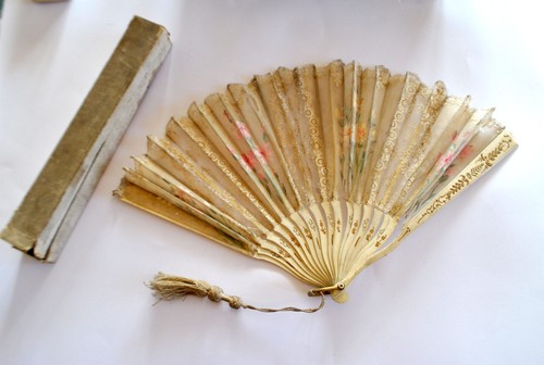 Eventail ancien dentelle et - eventail, en
