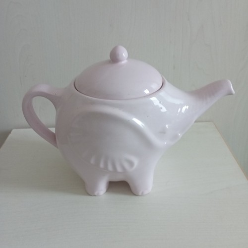 Ancienne théière éléphant